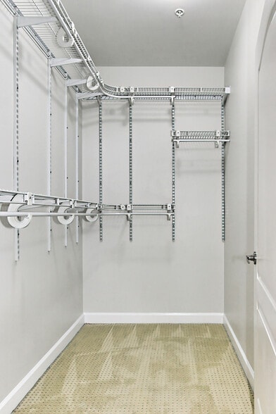 Building Photo - 400 Cameron Station Blvd