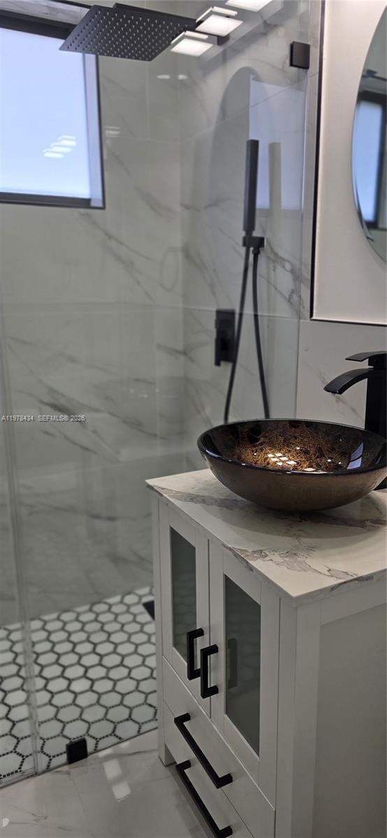 Building Photo - 2731 SW 29th Ave