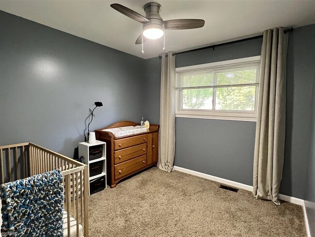 Building Photo - 2669 Deake Ave