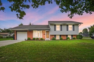 Building Photo - 5200 Williamsburg Cir
