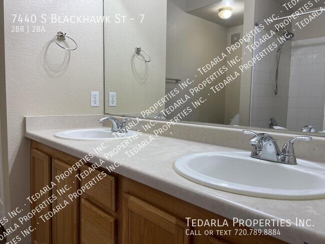 Building Photo - 7440 S Blackhawk St