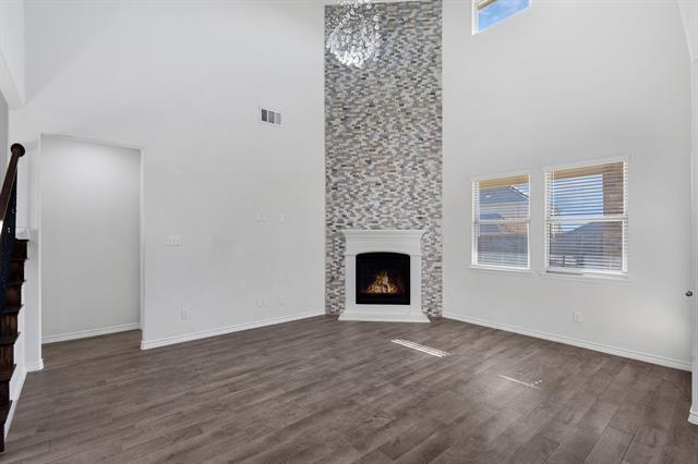 Building Photo - 11120 Canyon Oak St