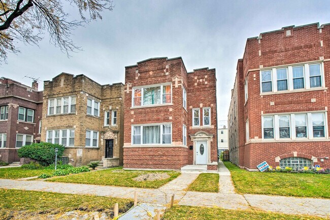 Building Photo - 7931 S Eberhart Ave