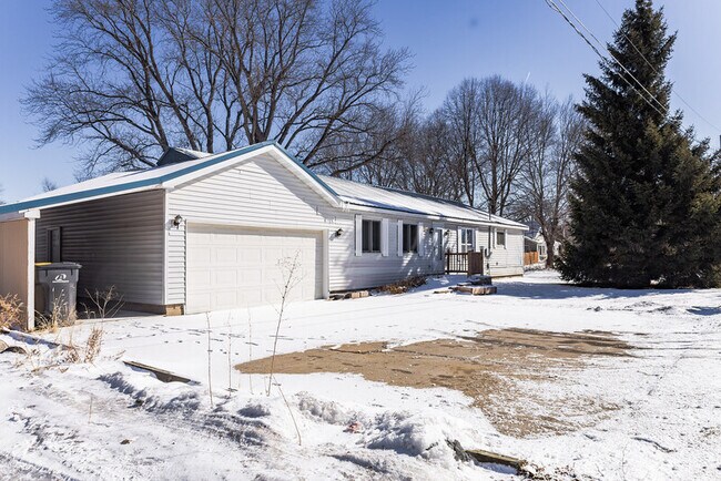 Primary Photo - N1246 Walnut Rd