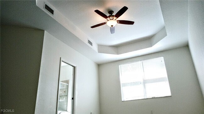 Building Photo - 9813 Quinta Artesa Way