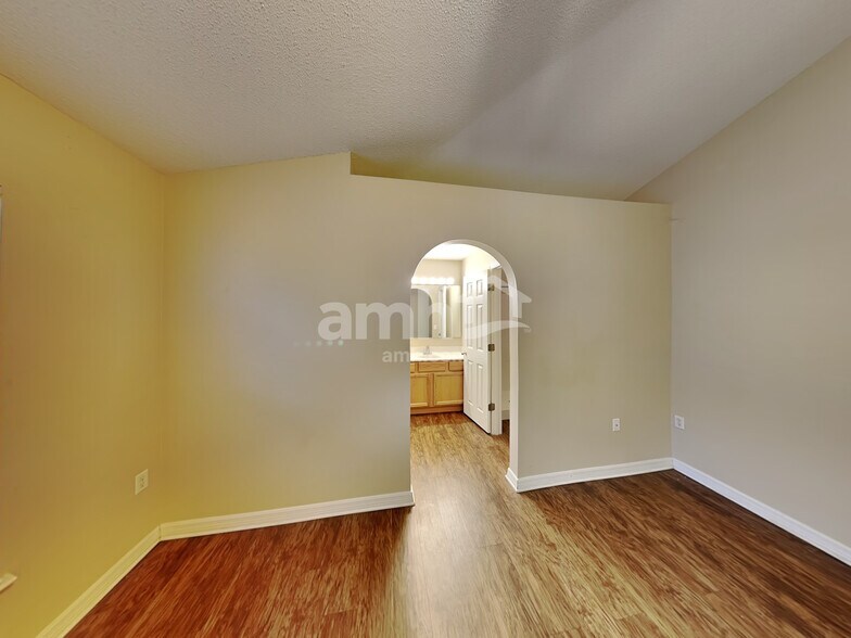 Building Photo - 11414 Ivy Flower Loop
