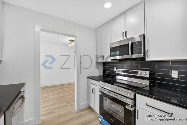 Building Photo - 1613 Cumberland Trail