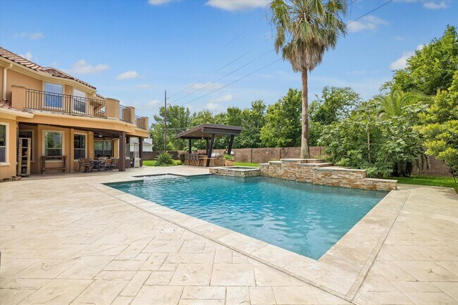 Building Photo - 14339 Shadow Garden Ln