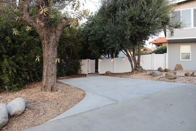 Building Photo - 29940 White Wake Dr