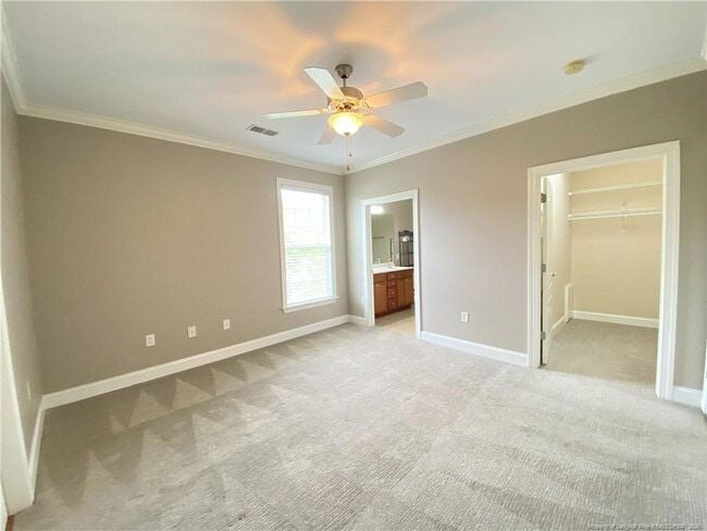 Building Photo - 411 Gallery Dr