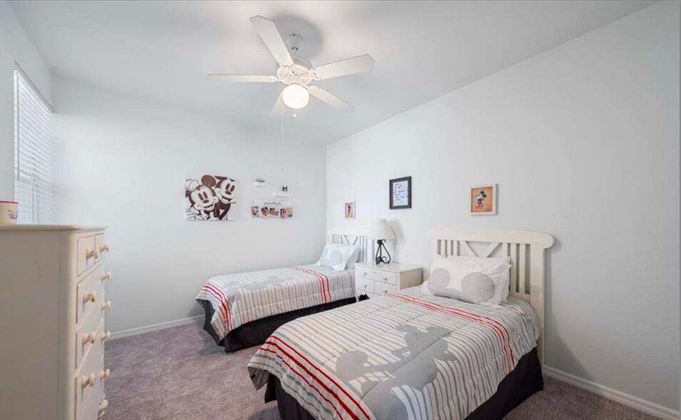 Building Photo - 640 Lalique Cir