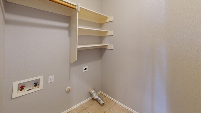 Building Photo - 1482 Rainbow Parke Dr