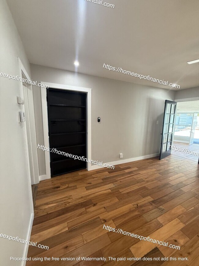 Building Photo - Nice Home For Rent