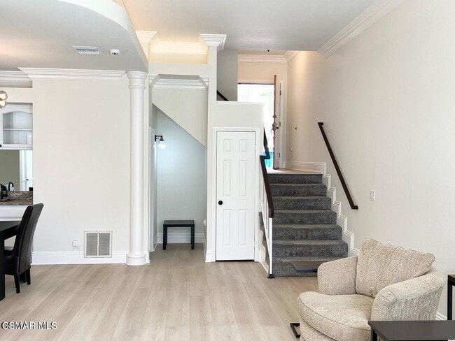 Building Photo - 3121 E Hillcrest Dr