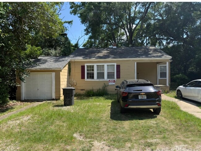 2 beds 1 bath and garage - 111 Westridge Dr