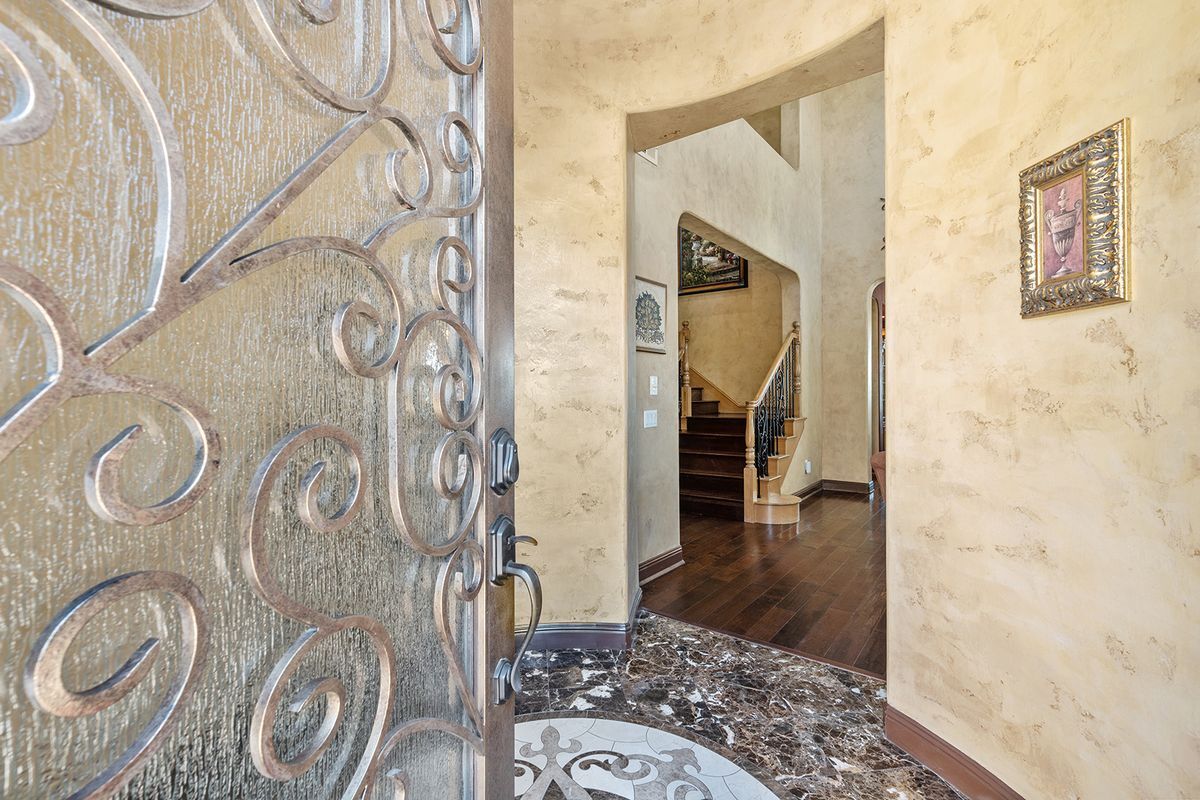 Building Photo - 1728 Bluesage Ct