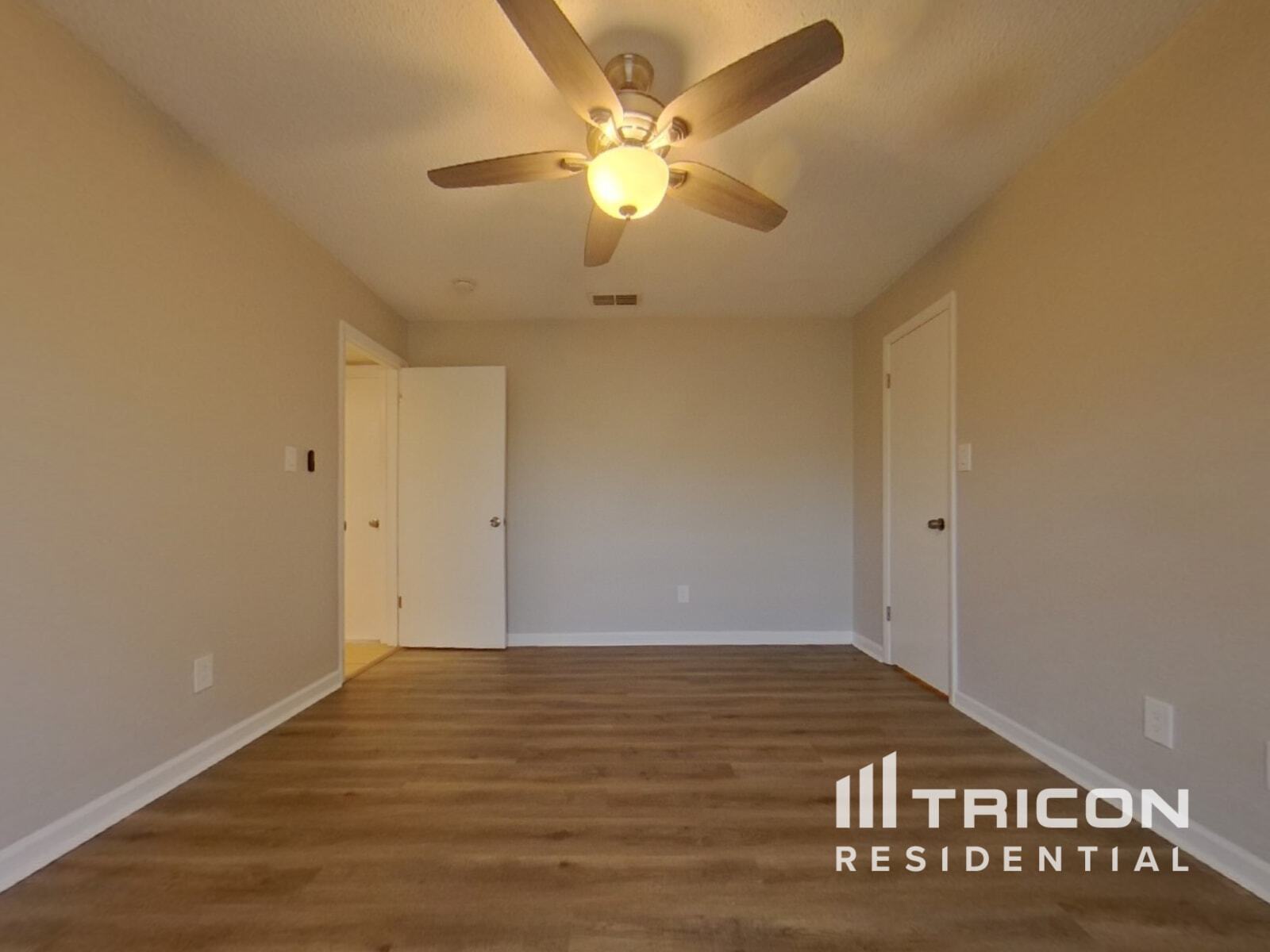 Building Photo - 854 N Jerico Dr