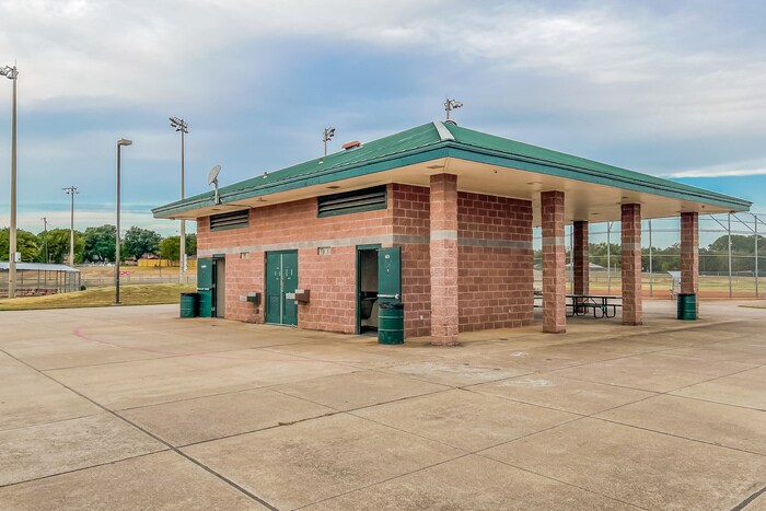 Building Photo - 1611 Horizon St