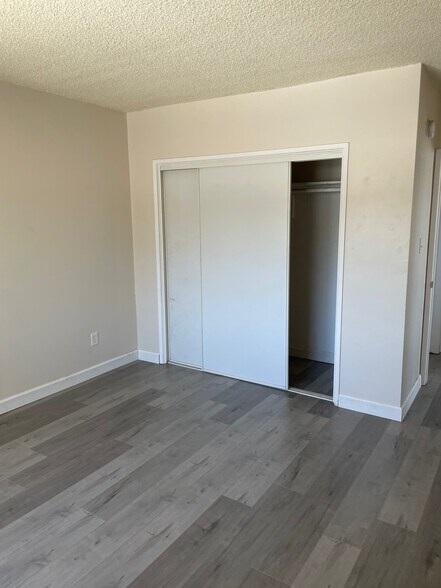 Closet - 10729 New Haven St