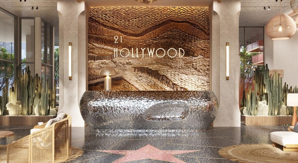 Building Photo - 21 Hollywood