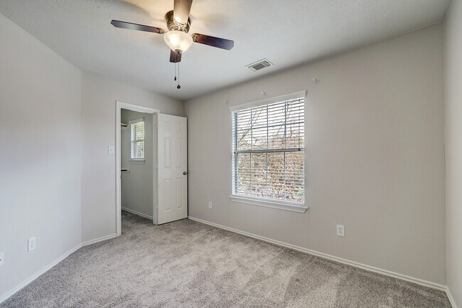 Building Photo - 182 W Stedhill Loop