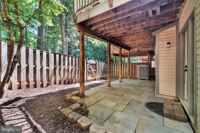 Building Photo - 1023 Grand Oak Way