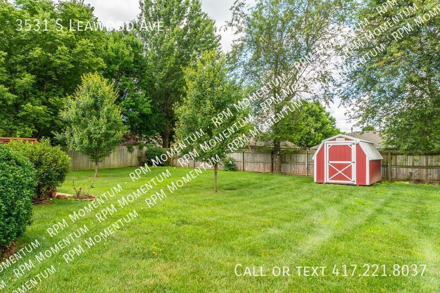 Building Photo - 3531 Leawood Ave