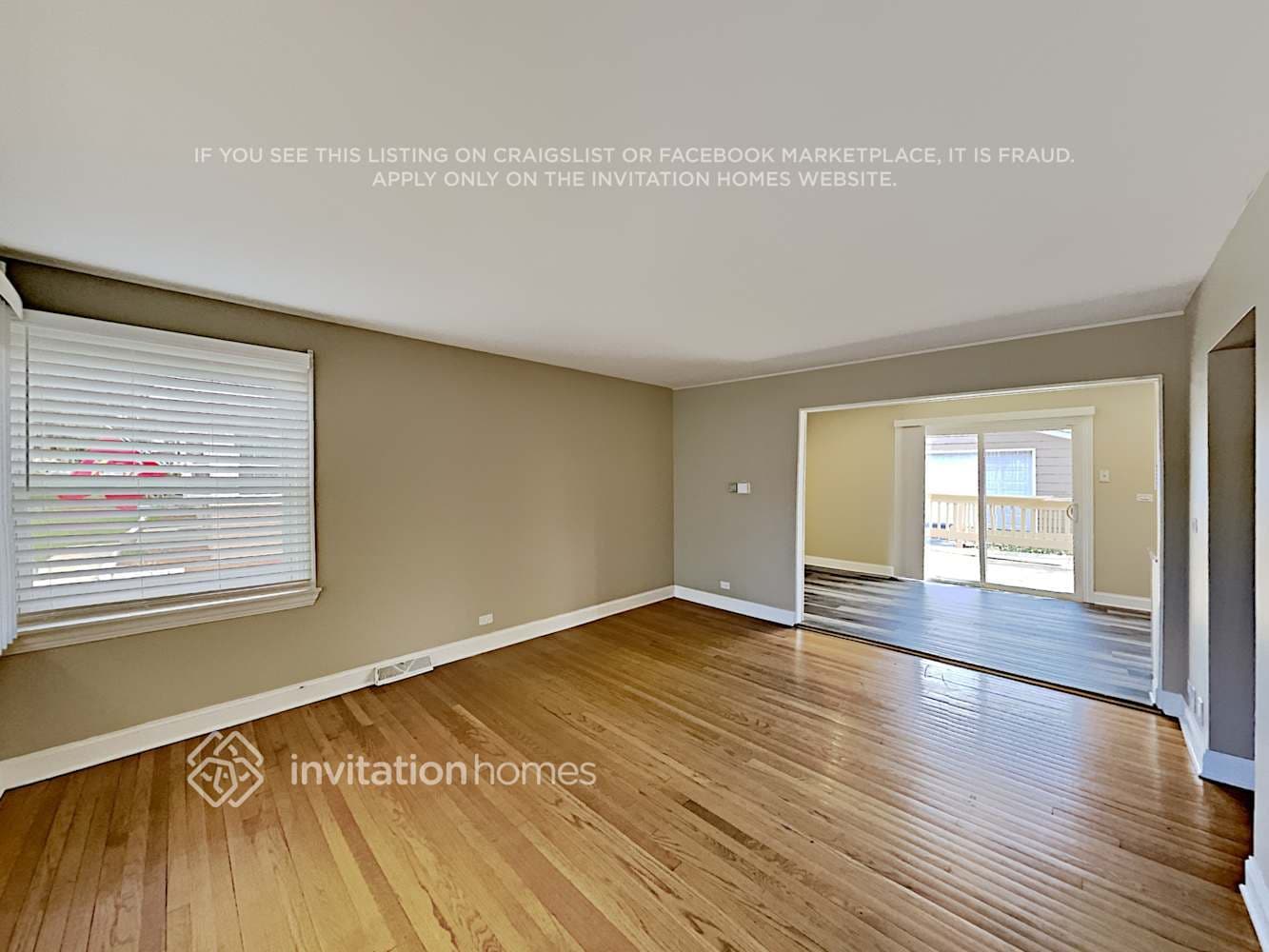 Building Photo - 253 E La Porte Dr