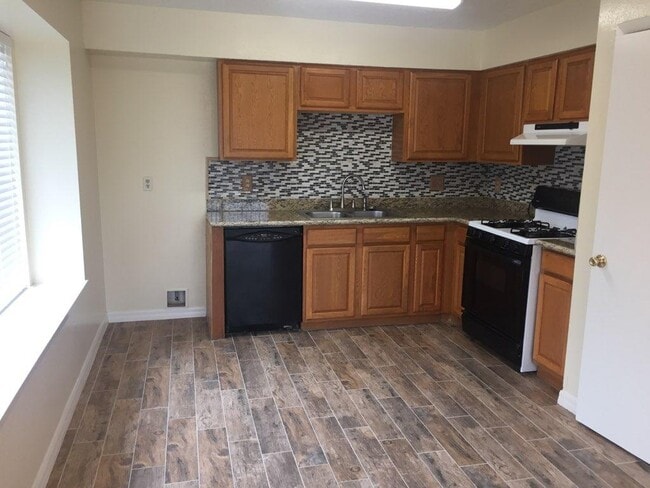 Building Photo - 2606 S Belgravia Dr