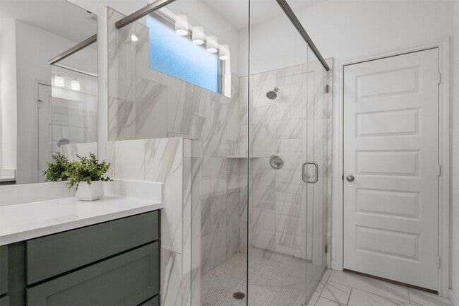 Building Photo - 338 Langhorne Bnd