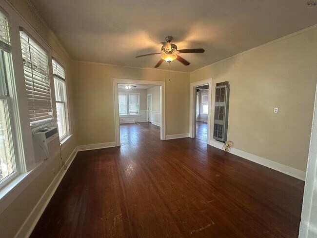 Building Photo - 1629 Dayton Ave