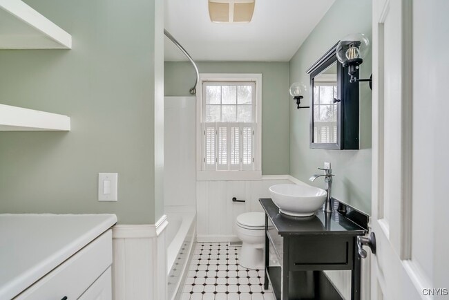 Building Photo - 22522 Duffy Rd