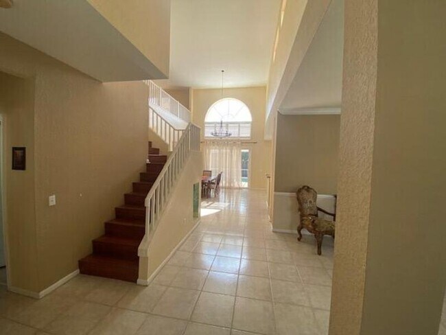 Building Photo - 7705 Thornlee Dr