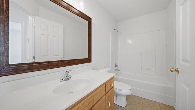 Building Photo - 3 bedroom East Brainerd Home!