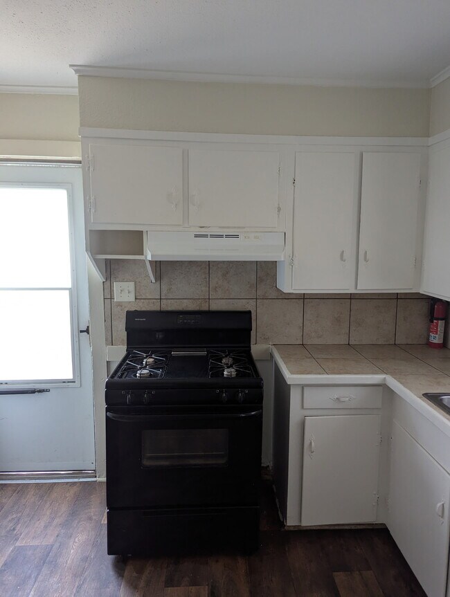 Building Photo - 6077 Cypress St