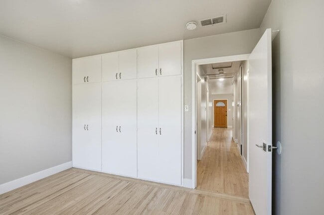 Building Photo - 2682 Coit Dr