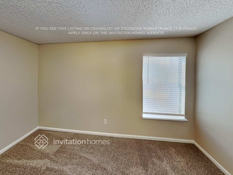 Building Photo - 13581 Ashford Wood Ct E