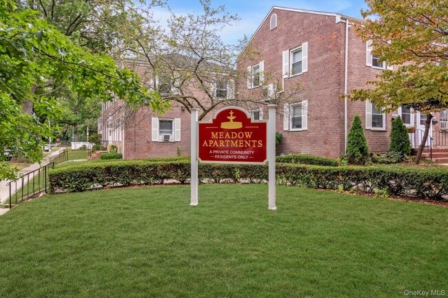 Primary Photo - 110-55-110-65 65th Ave