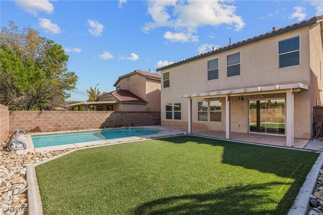 Building Photo - 11135 Alora St