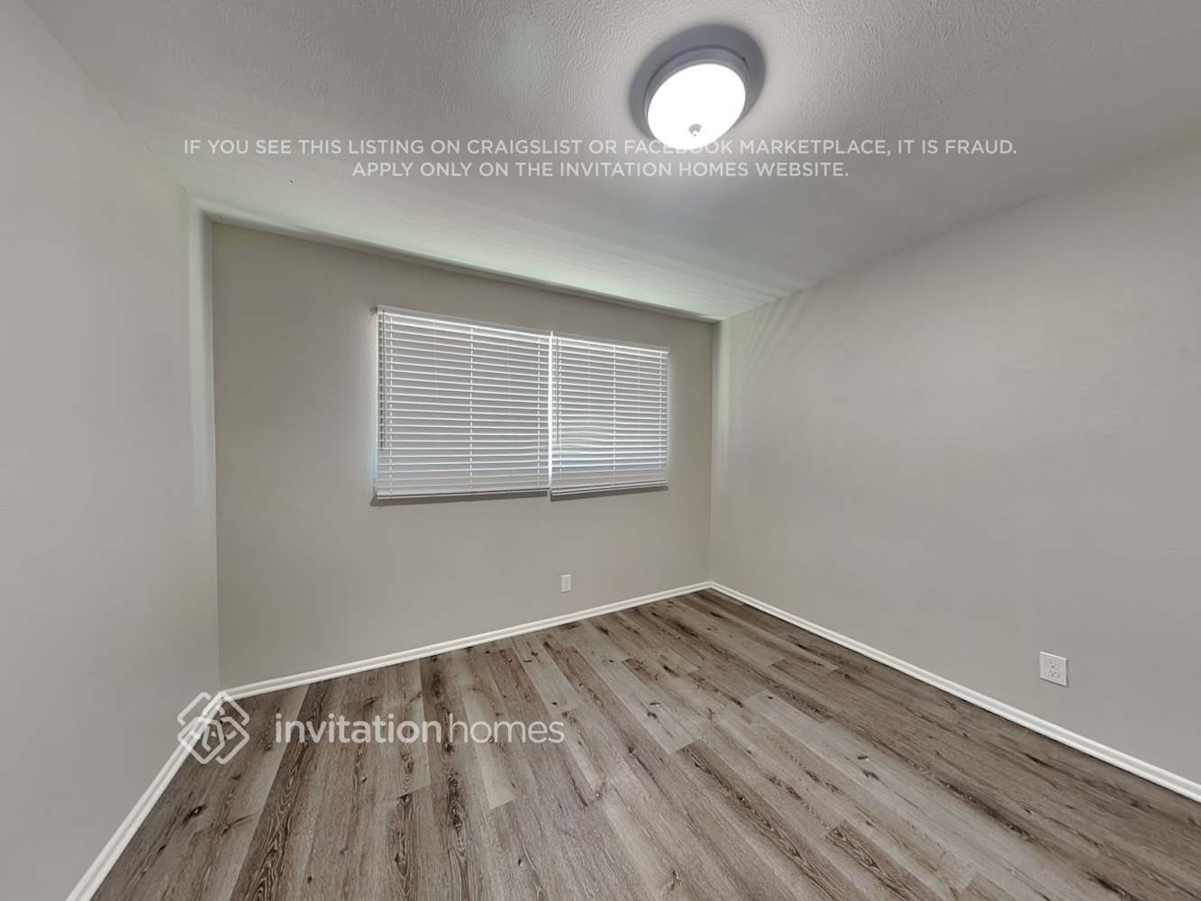 Building Photo - 12639 N 30th Ave