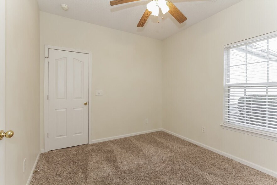 Building Photo - 9321 White Aspen Pl