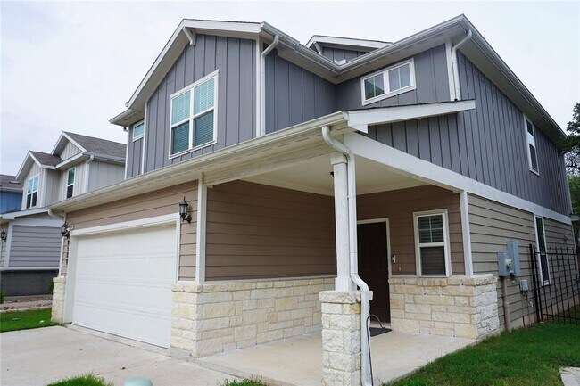 Building Photo - 10509 Abana Way