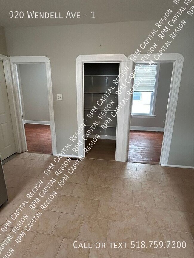 Building Photo - 920 Wendell Ave