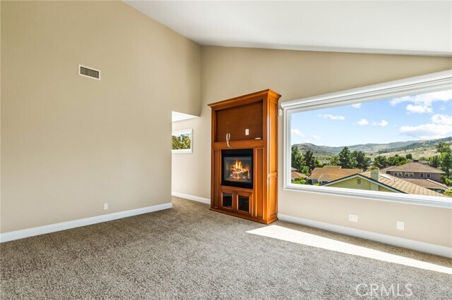 Building Photo - 2 Cedar Ridge