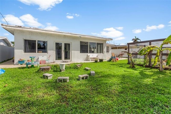 Building Photo - 8580 NW 11th Ct