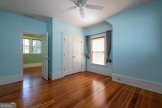 Building Photo - 765 Woodland Ave SE