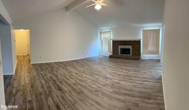 Building Photo - 52156 Antler Dr
