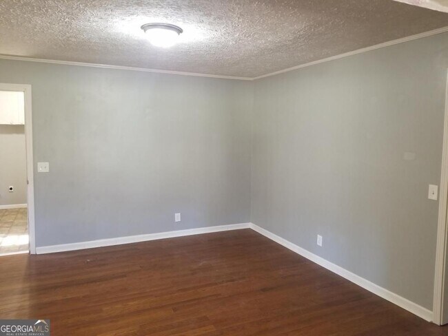 Building Photo - 5003 Calhoun Rd NE