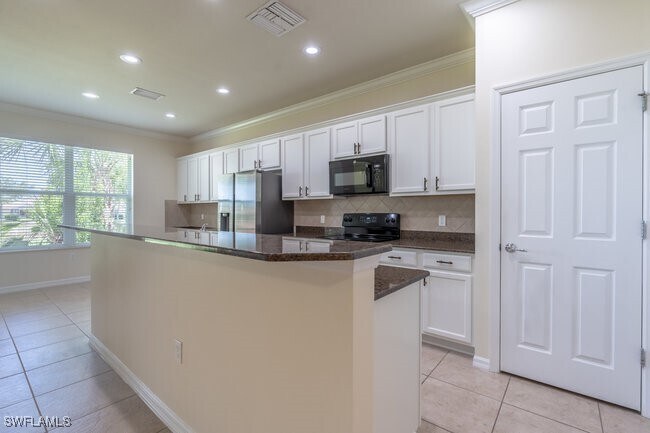 Building Photo - 8887 Ravello Ct