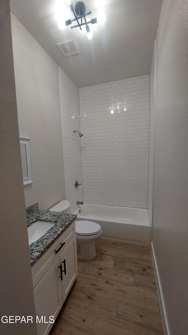 Building Photo - 2414 San Diego Ave